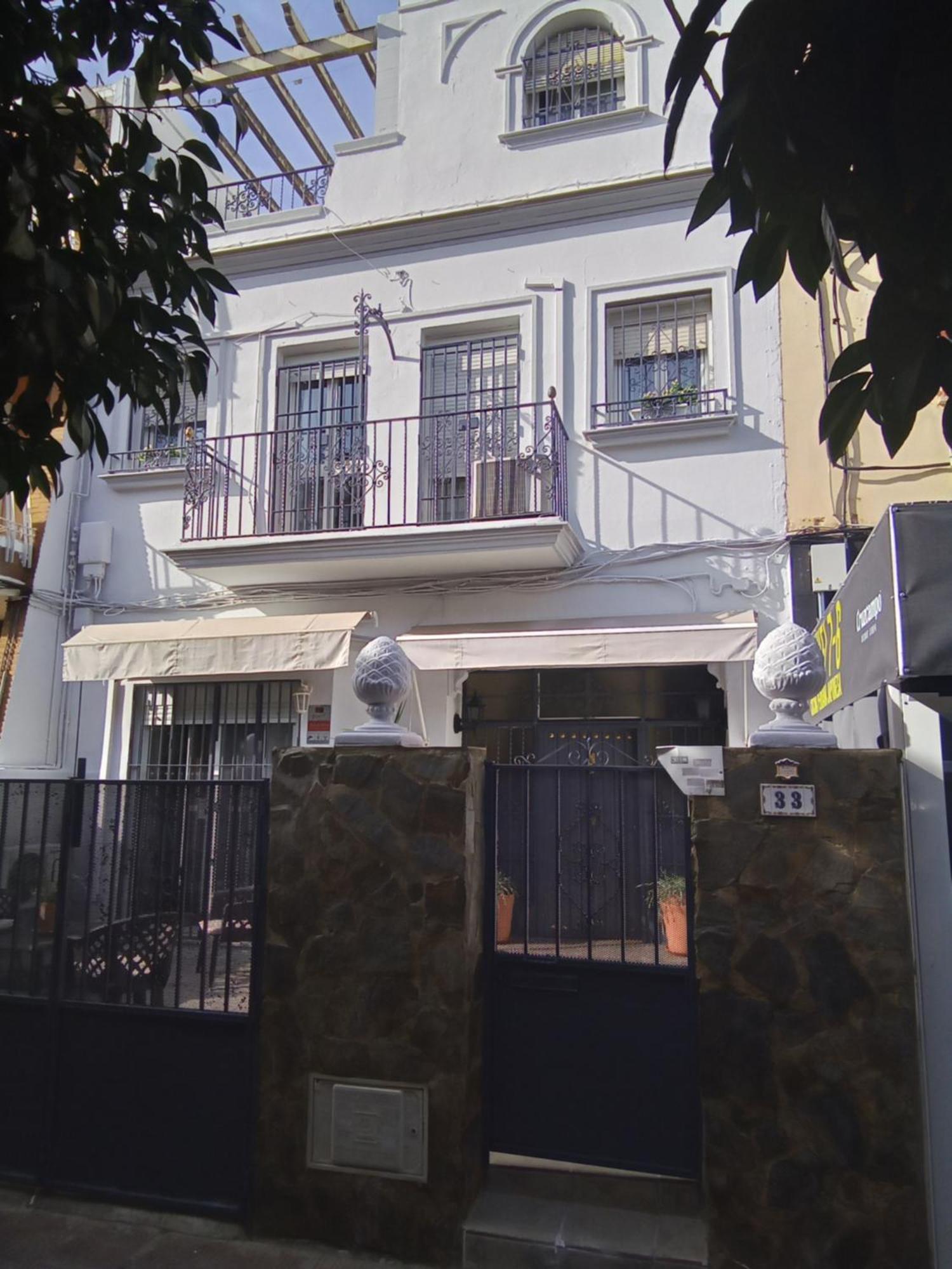 Atico Centrico Nervion Apartment Seville Exterior photo